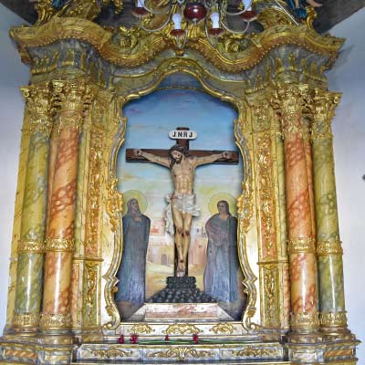 altar Capela do Senhor da Pedra