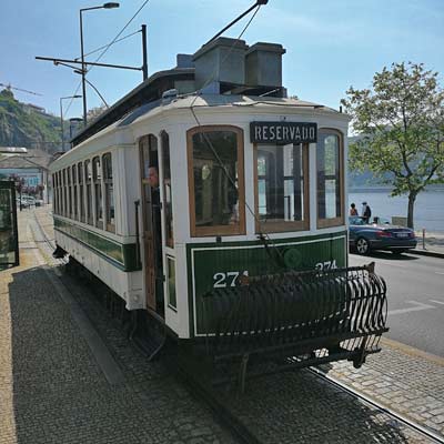 El tranvía turístico en el Museu do Carro Elétrico