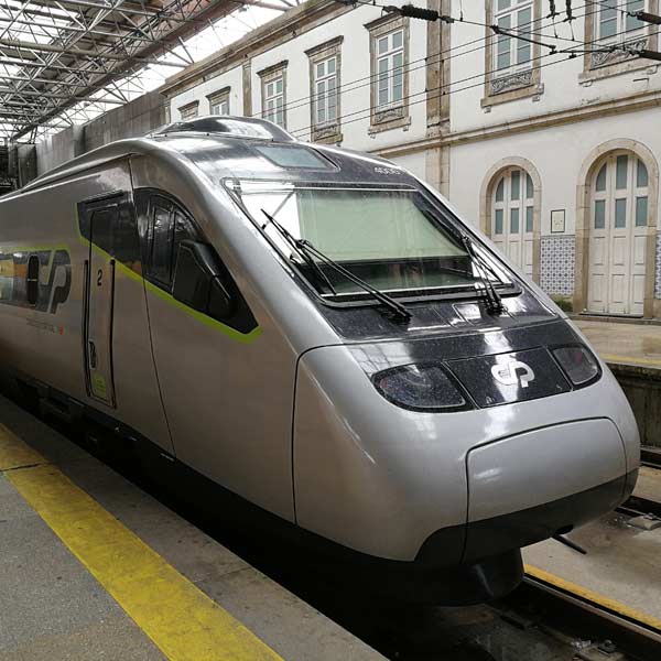 tren Alfa Pendular de Oporto a Coimbra