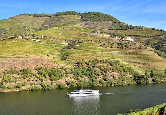 Douro nieopodal Barragem da Régua